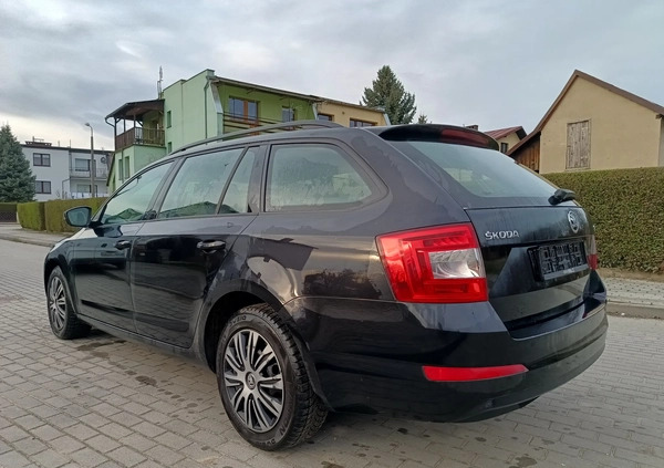 Skoda Octavia cena 26900 przebieg: 130000, rok produkcji 2015 z Nysa małe 379